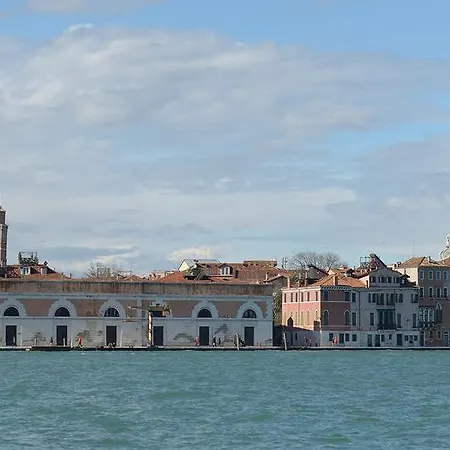 Lägenhet Corte Dei Servi Venedig