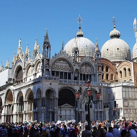 Lägenhet Corte Dei Servi Venedig